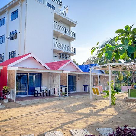 Coral Hotel Ко Ронг Санлоем Екстериор снимка